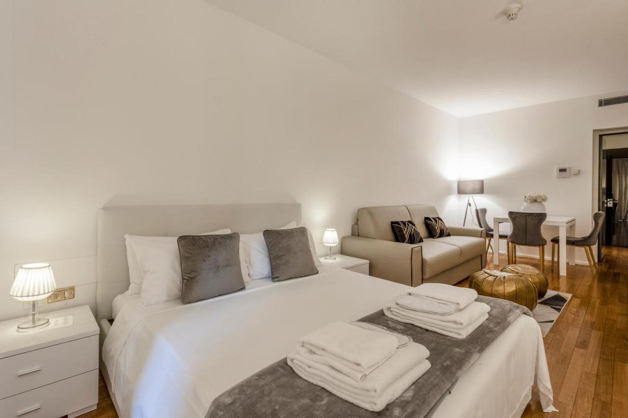 Milan Duomo Suites エクステリア 写真